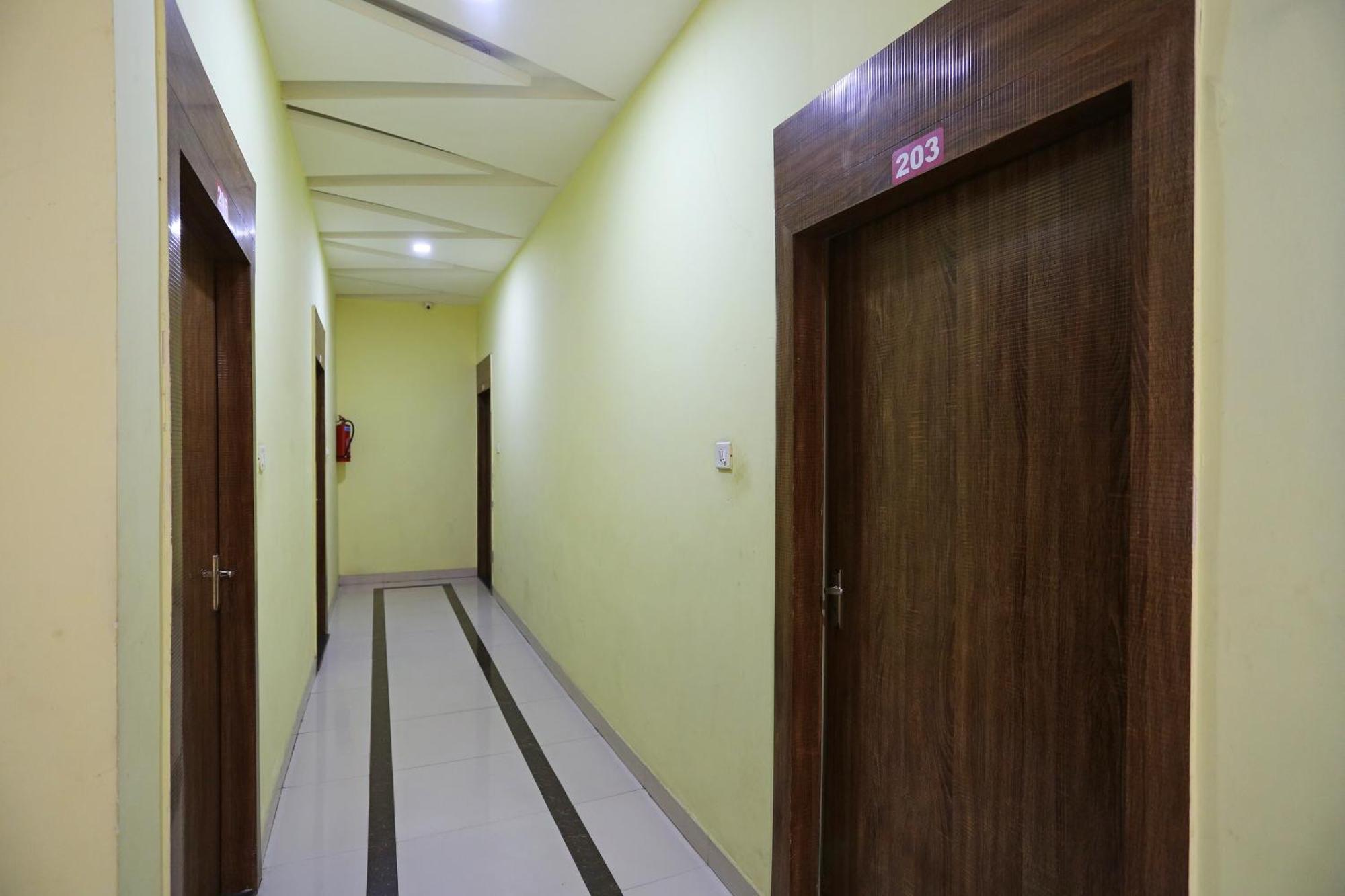 Collection O Hotel Pearl Rāipur Dış mekan fotoğraf
